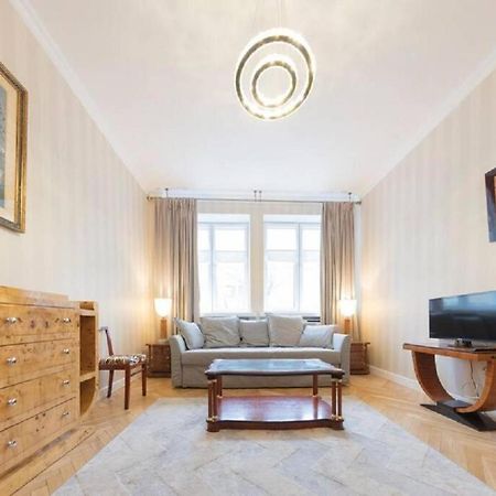 Super Luxury And Cozy- Golden Apartments- City Center ワルシャワ エクステリア 写真
