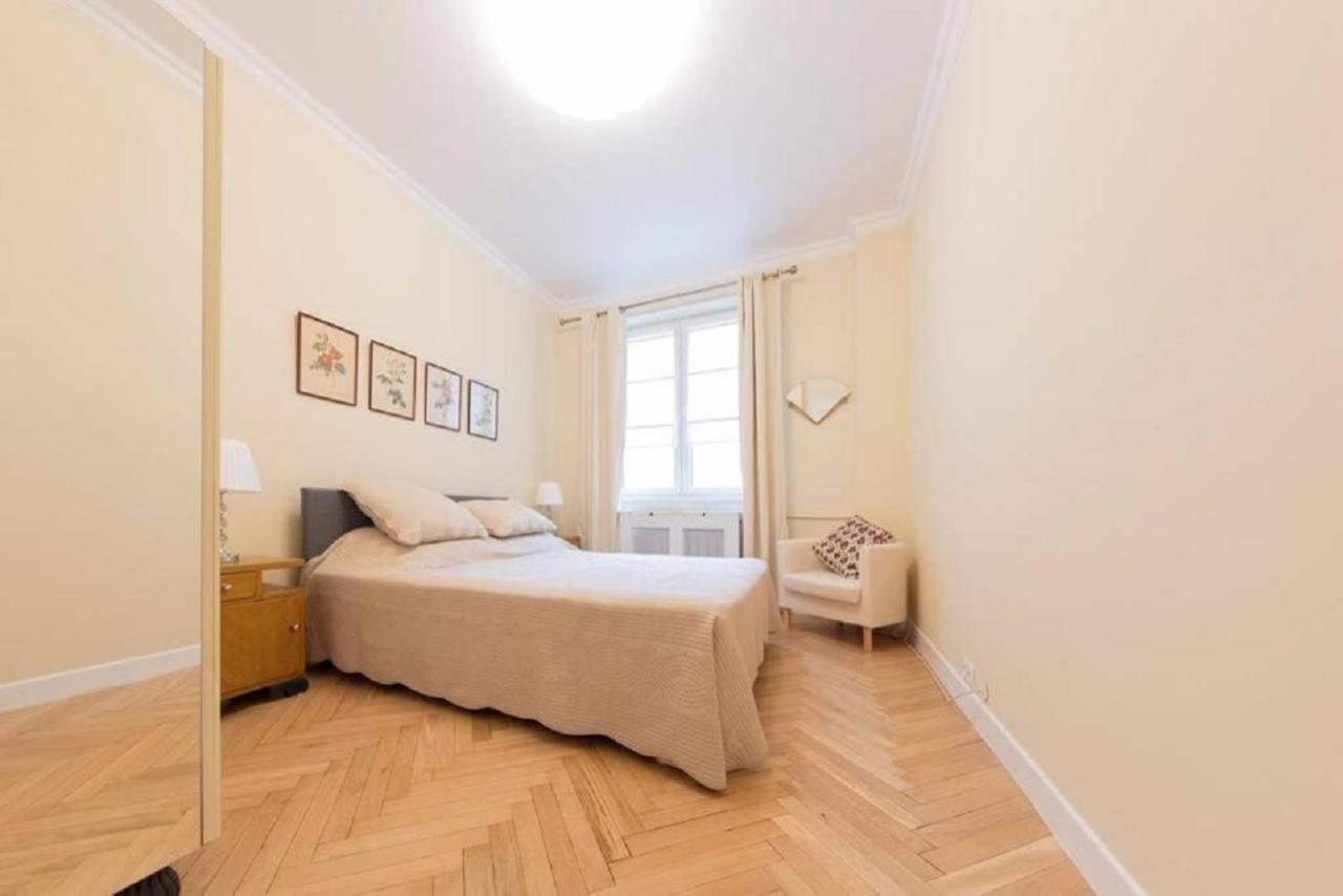 Super Luxury And Cozy- Golden Apartments- City Center ワルシャワ エクステリア 写真