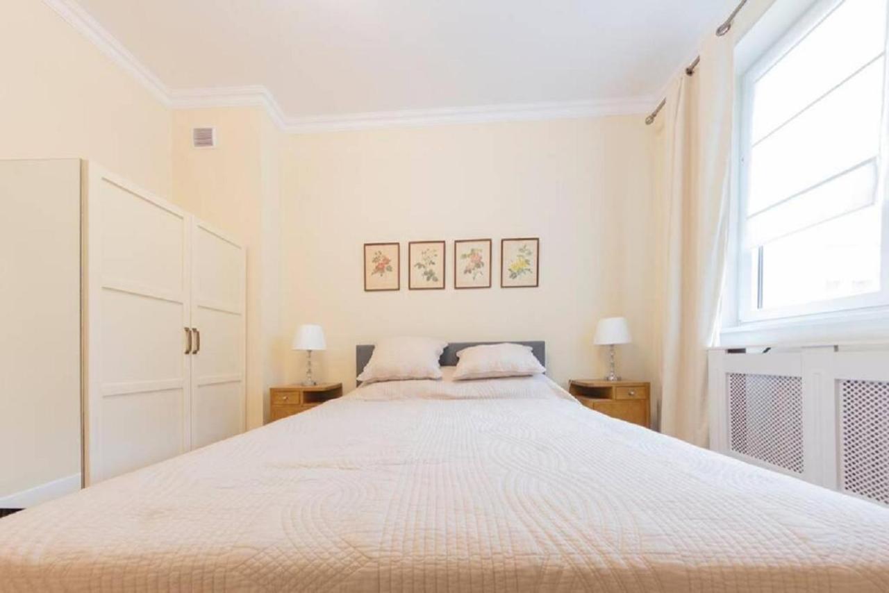 Super Luxury And Cozy- Golden Apartments- City Center ワルシャワ エクステリア 写真