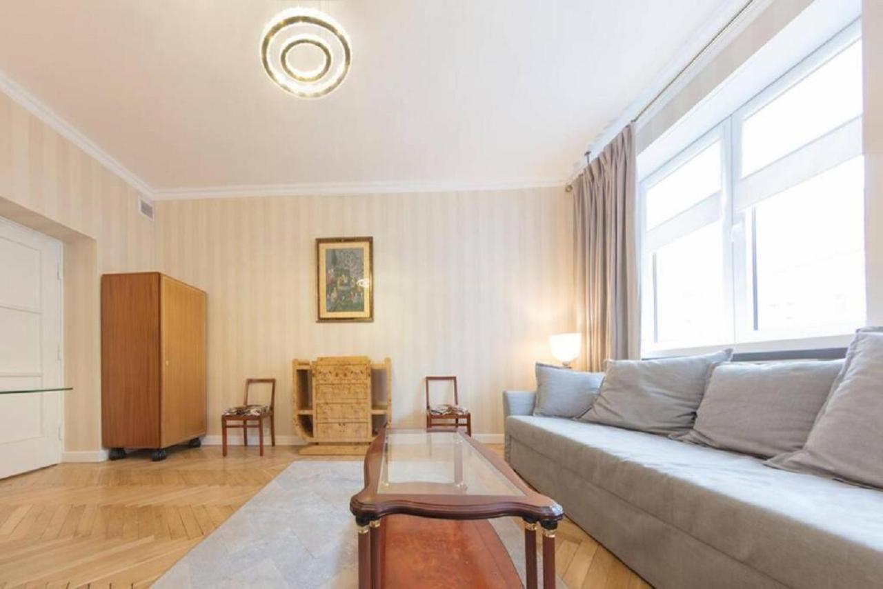 Super Luxury And Cozy- Golden Apartments- City Center ワルシャワ エクステリア 写真